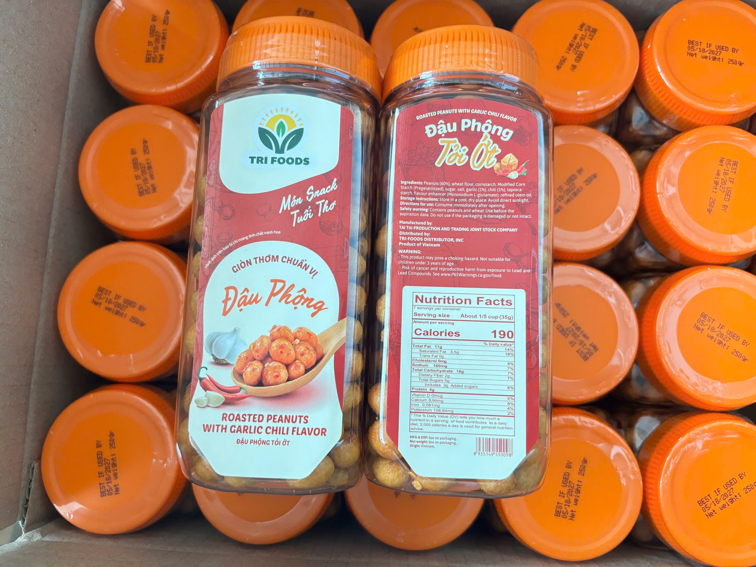 TRI FOODS Crispy Roasted Peanuts with Cheese Powder (Đậu Phộng Phô Mai Lắc Tri Foods)